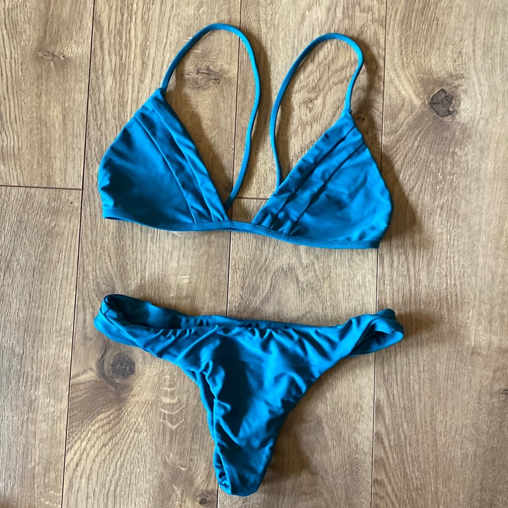 Benoa Bikini set blue